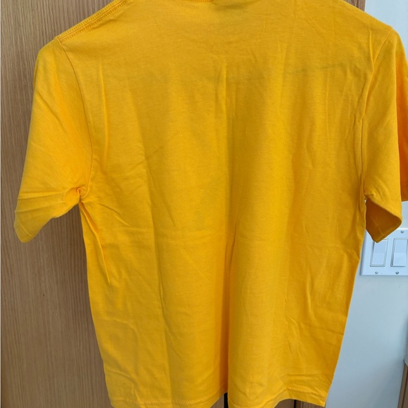 CALVIN KLEIN YELLOW T-SHIRT - NEW - SMALL - Picture 5 of 8